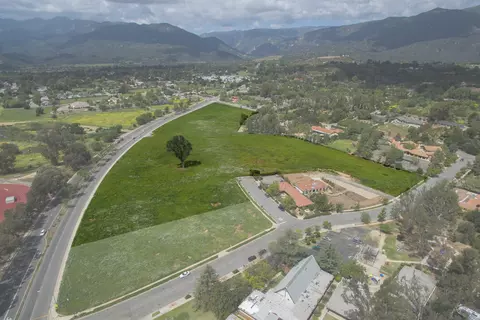 1450 Maricopa Hwy, Ojai, CA 93023