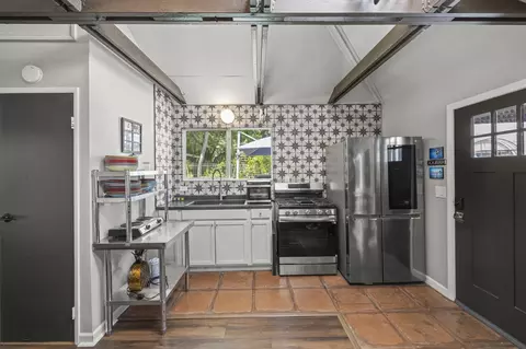 Kitchen - 301 Park Rd, Ojai, CA 93023 photo 3 of 3