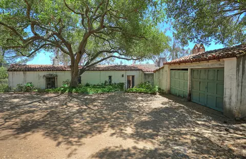 Exterior - 737 E Mountain Dr, Montecito, CA 93108 photo 6 of 8