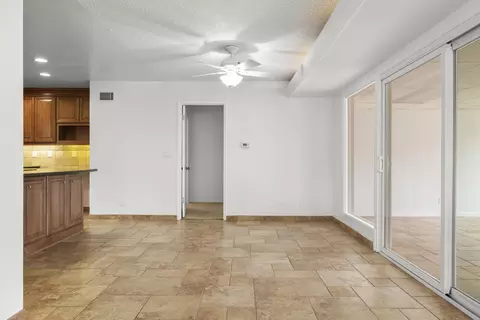 Living - 741 Kentwood Dr, Oxnard, CA 93030 photo 4 of 4