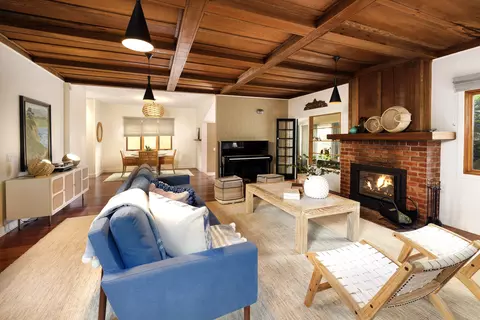Living - 1138 Vallecito Rd, Carpinteria, CA 93013 photo 2 of 2