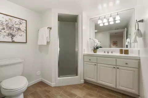 Bath - 230 Avocado Pl, Camarillo, CA 93010 photo 1 of 1