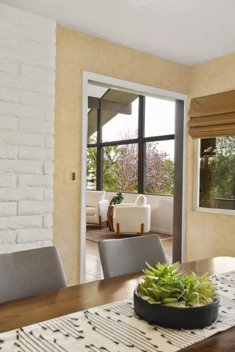 Dining - 230 Avocado Pl, Camarillo, CA 93010 photo 1 of 2