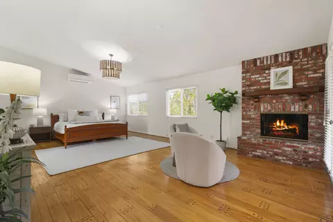 Bedroom - 230 Avocado Pl, Camarillo, CA 93010 photo 1 of 2