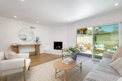 296 Lexington Ave, Goleta, CA 93117