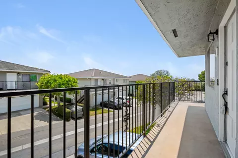 5925 Birch St #4, Carpinteria, CA 93013