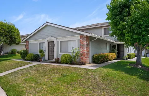5925 Birch St #4, Carpinteria, CA 93013 photo 2