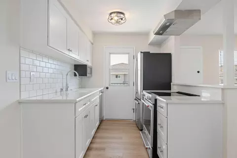 5925 Birch St #4, Carpinteria, CA 93013 photo 9