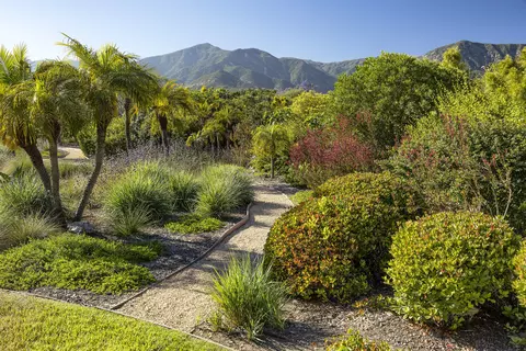 Exterior - 311 Meadowbrook Dr, Montecito, CA 93108 photo 6 of 10