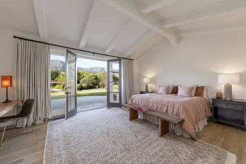 Bedroom - 311 Meadowbrook Dr, Montecito, CA 93108 photo 1 of 3