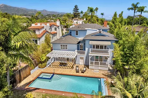 2711 Samarkand Dr, Santa Barbara, CA 93105