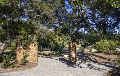 1790 Glen Oaks Dr, Montecito, CA 93108 photo 3