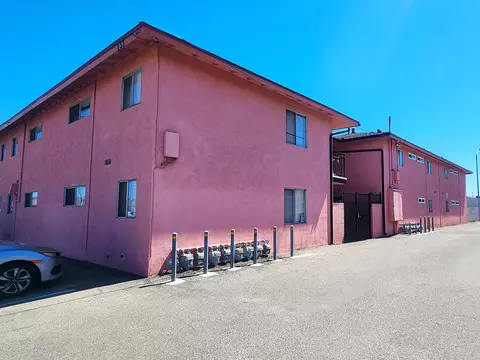 733 N C St, Lompoc, CA 93436 photo 3