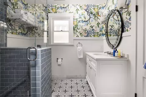 Bath - 1166 Summit Rd, Montecito, CA 93108 photo 4 of 7