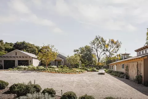 Exterior - 2775 Sycamore Canyon Rd, Montecito, CA 93108 photo 3 of 7
