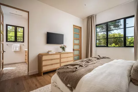 Bedroom - 2775 Sycamore Canyon Rd, Montecito, CA 93108 photo 1 of 6