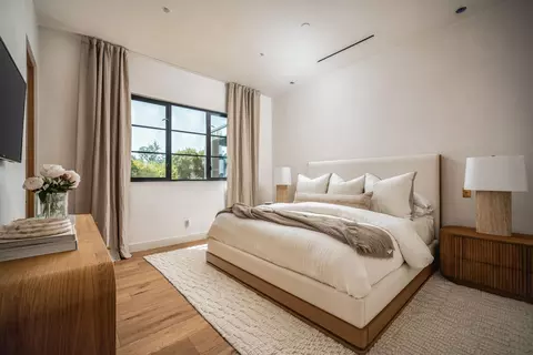 Bedroom - 2775 Sycamore Canyon Rd, Montecito, CA 93108 photo 2 of 6