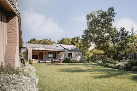 Exterior - 2775 Sycamore Canyon Rd, Montecito, CA 93108 photo 2 of 7