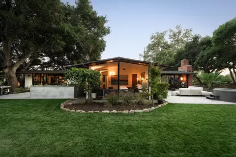 38803882 Foothill Rd, Carpinteria, CA 93013