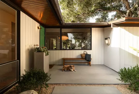 Exterior - 38803882 Foothill Rd, Carpinteria, CA 93013 photo 7 of 9