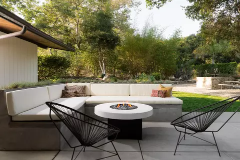 Exterior - 38803882 Foothill Rd, Carpinteria, CA 93013 photo 3 of 9