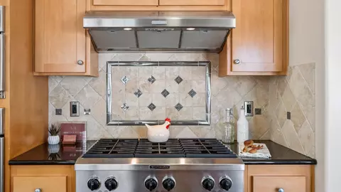 Kitchen - 528 Myrtle Ct, Solvang, CA 93463 photo 4 of 5
