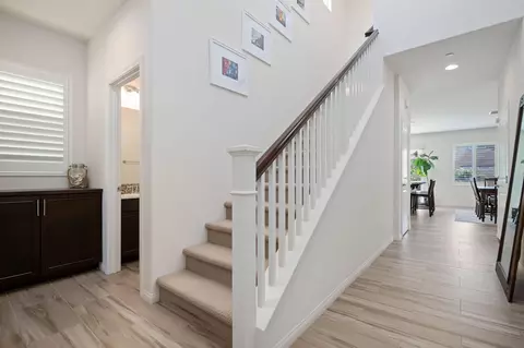 Entry Way - 620 Whalen Way, Oxnard, CA 93036 photo 1 of 2