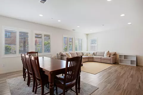 Dining - 620 Whalen Way, Oxnard, CA 93036 photo 1 of 1