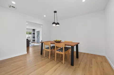 Dining - 35 Monte Via, Oak View, CA 93022 photo 2 of 3