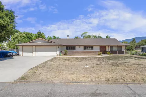 964 Stadium Pl, Solvang, CA 93463