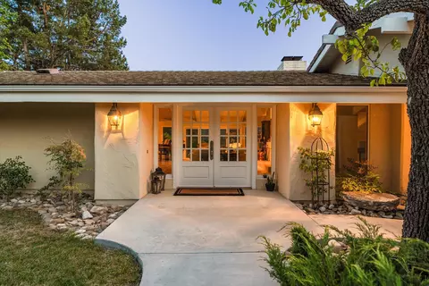 3166 Riley Rd, Solvang, CA 93463