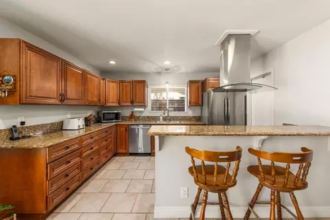 Kitchen - 1189 S Rice Rd, Ojai, CA 93023 photo 1 of 4
