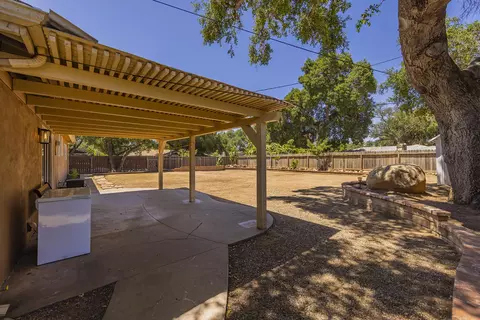 Exterior - 1189 S Rice Rd, Ojai, CA 93023 photo 2 of 8
