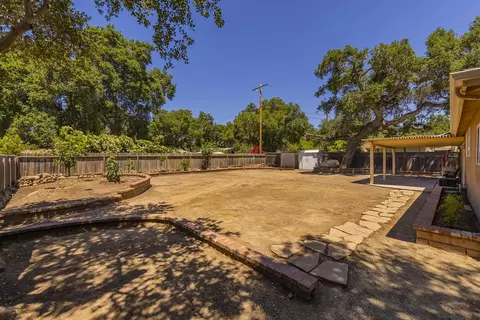 Exterior - 1189 S Rice Rd, Ojai, CA 93023 photo 4 of 8