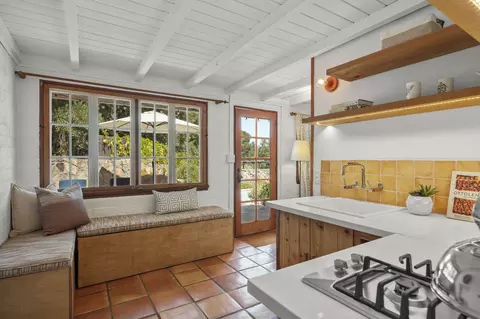 Kitchen - 2139 Mcnell Rd, Ojai, CA 93023 photo 4 of 4