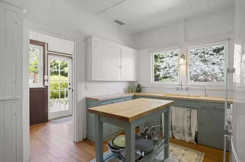 Kitchen - 2139 Mcnell Rd, Ojai, CA 93023 photo 1 of 4