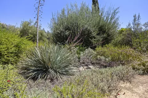 Exterior - 2139 Mcnell Rd, Ojai, CA 93023 photo 11 of 29
