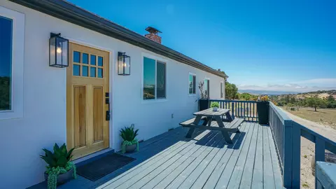 1990 Tularosa Rd # 1, Lompoc, CA 93436