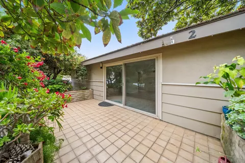 330 Moreton Bay Ln #2, Goleta, CA 93117