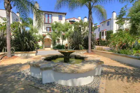 220 Santa Barbara St #C, Santa Barbara, CA 93101