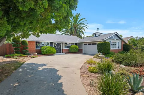 492 N Kellogg Ave, Goleta, CA 93111