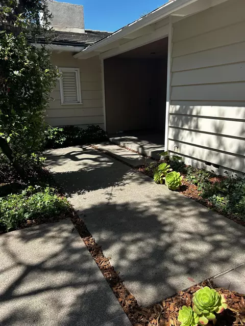 1217 Cima Linda Ln, Santa Barbara, CA 93108