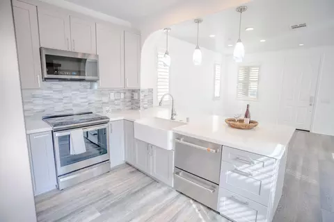 Kitchen - 714 Nile River Dr, Oxnard, CA 93036 photo 2 of 8