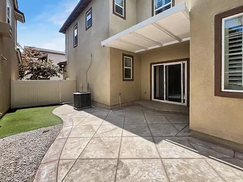 Exterior - 714 Nile River Dr, Oxnard, CA 93036 photo 6 of 6