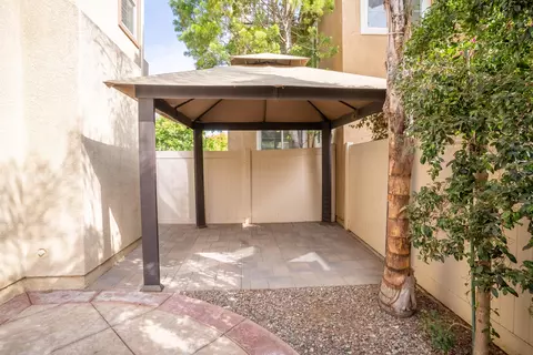 Exterior - 714 Nile River Dr, Oxnard, CA 93036 photo 3 of 6
