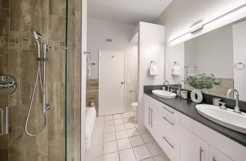 Bath - 195 E Mountain Dr, Montecito, CA 93108 photo 2 of 2