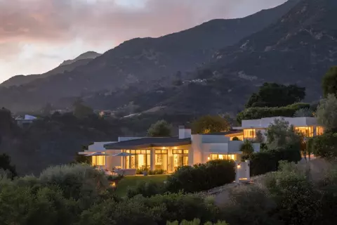 125 W Mountain Dr, Santa Barbara, CA 93103