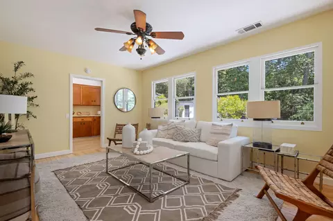 1808 Stanwood Dr, Santa Barbara, CA 93103