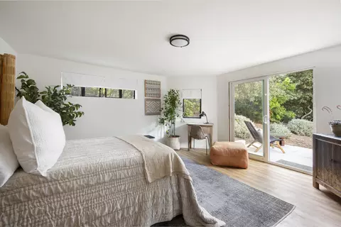 Bedroom - 1863 San Leandro Ln, Montecito, CA 93108 photo 3 of 3
