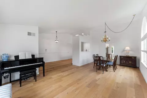 Dining - 6861 Aviano Dr, Camarillo, CA 93012 photo 6 of 8